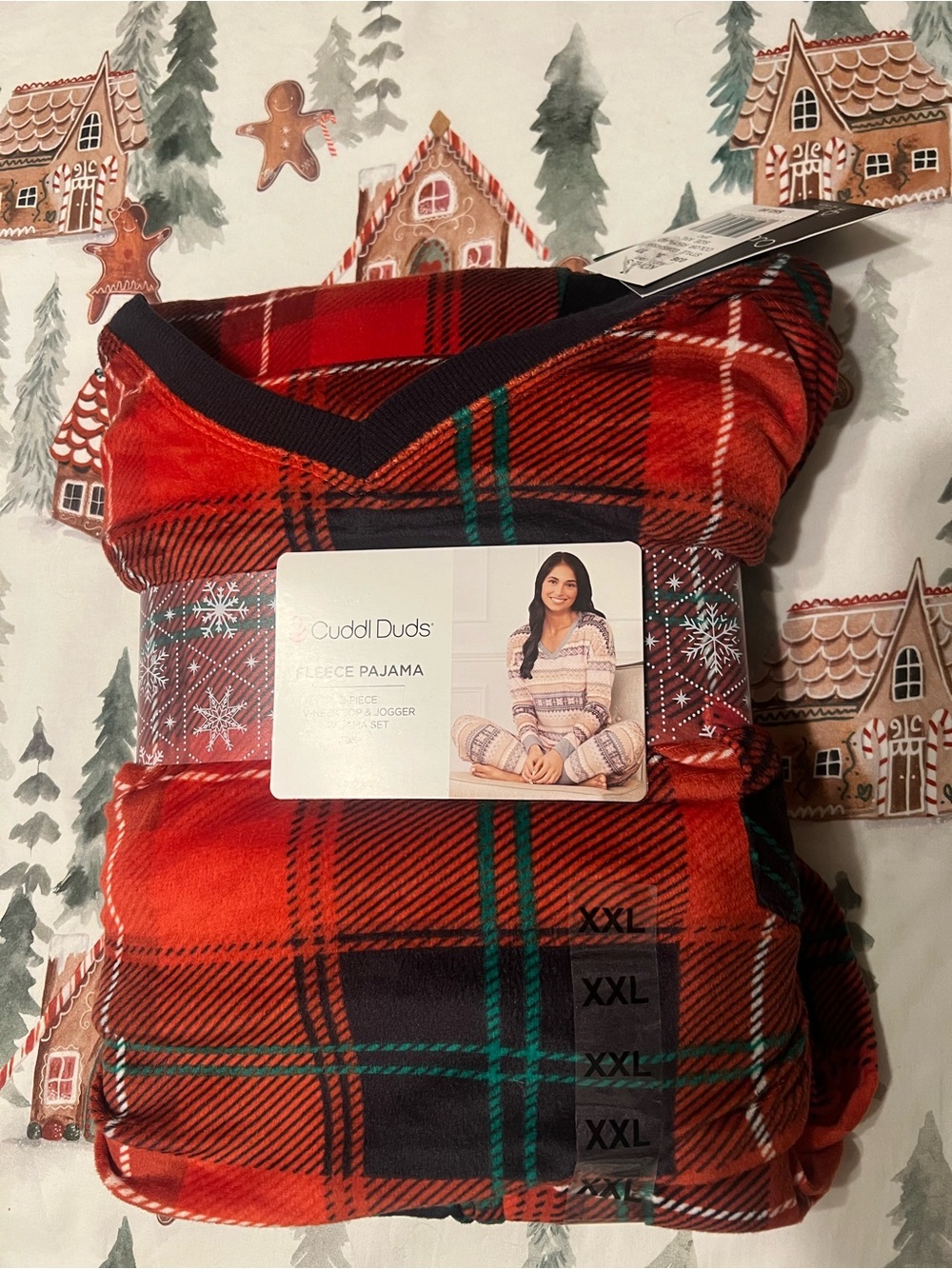 Cuddl Duds Women’s Red Plaid Fleece Pajama Set Plus Size